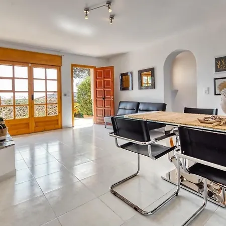 Costacabana - Villa Amalia Villa *